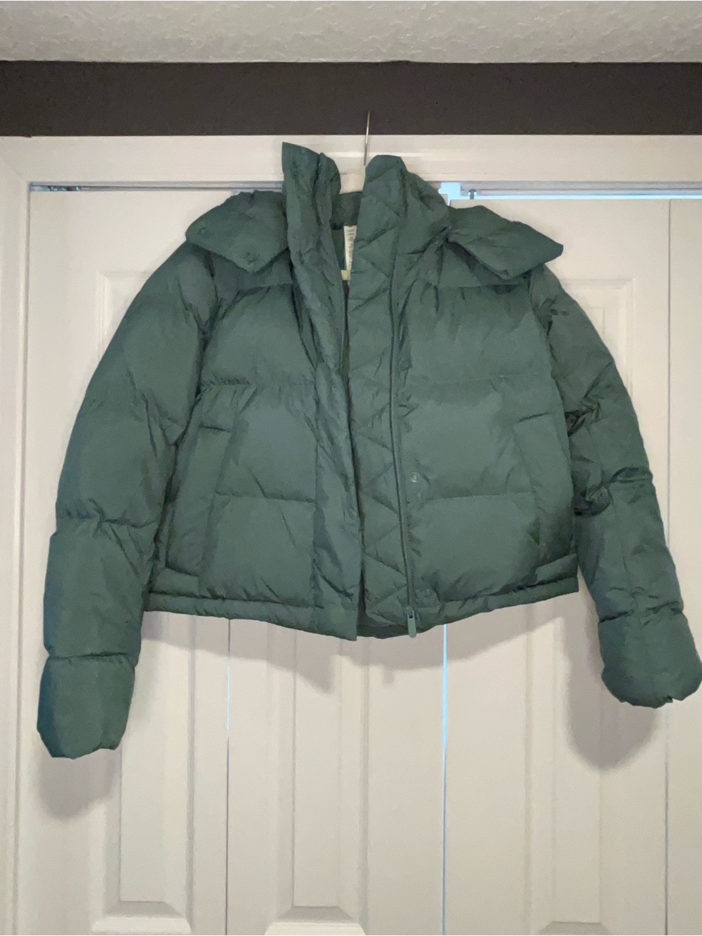 lululemon athletica Forest Green Cropped Puffer Jacket